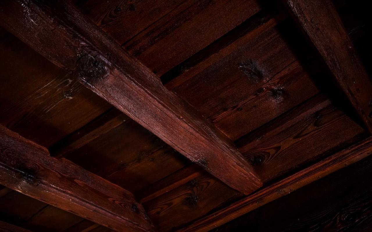 Casa Del Pittore - Elegante Appartamento Del 1200 - Centro Storico Como Buitenkant foto